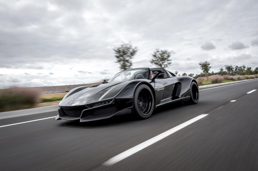  Rezvani Beast Alpha X Blackbird 2018 года  (фото 8 из 23)